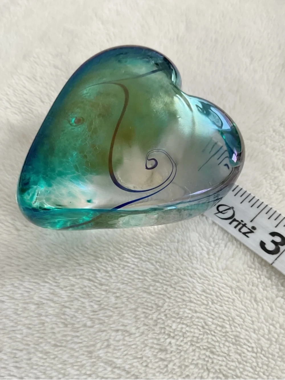 Robert Held Art Glass Heart Paperweight Iridescent Signed Canada 2”